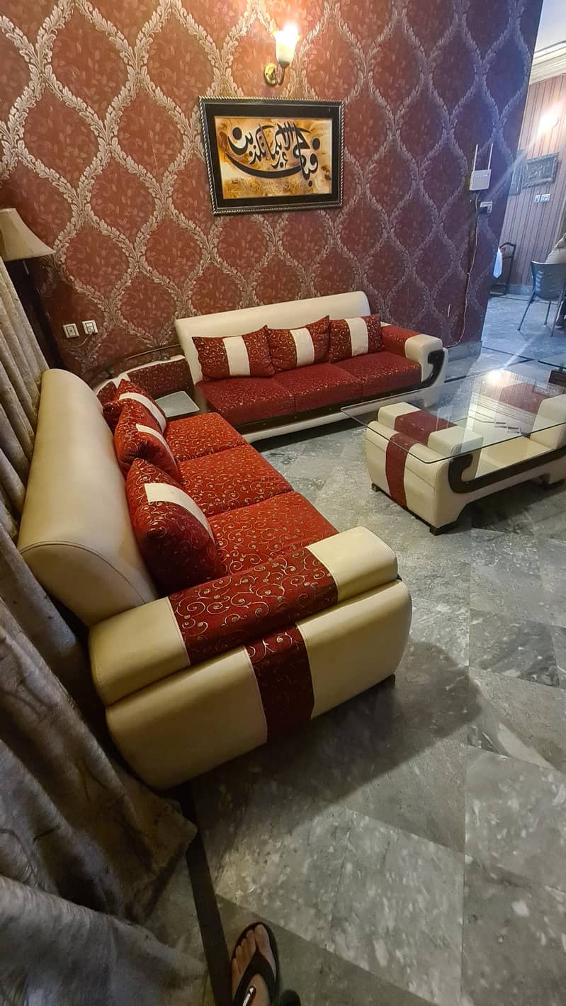 L shaped sofa with table 0