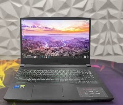 MSI RAIDER | GPU RTX 3070 Ti (8GB VRAM) | Core i9-12900H | 360Hz