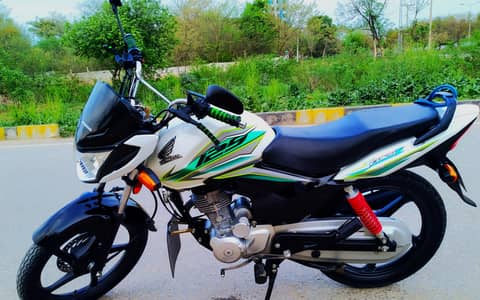 Honda CB 125F 2022
