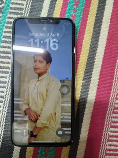 Iphone X | 64gb | Condition 8/10 | Face I'd Off