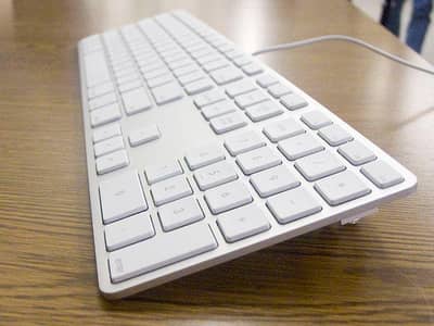  Original Apple Keyboard + Mouse – Premium Deal in Budget!