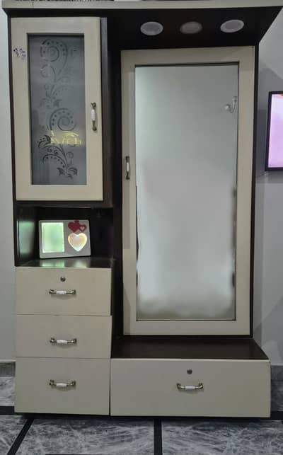 Dressing Table for Room