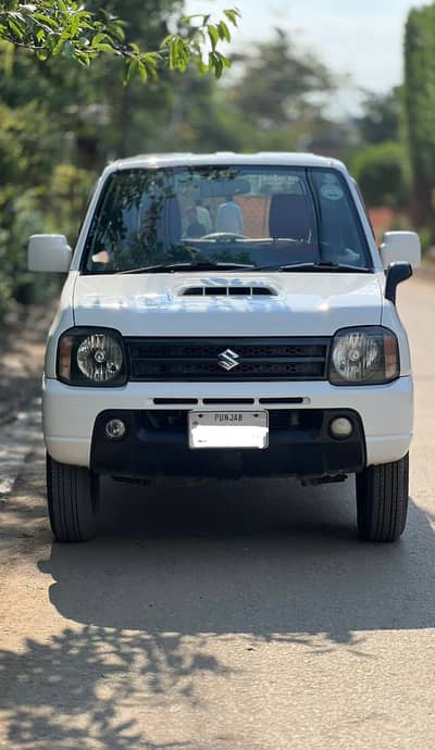 Suzuki jimny 2015