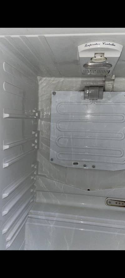 فریج برائے فروخت