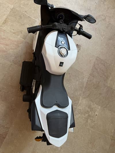 Kids electric bike