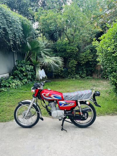 Honda 125 2022 model total original bike 10/10 best for 2023