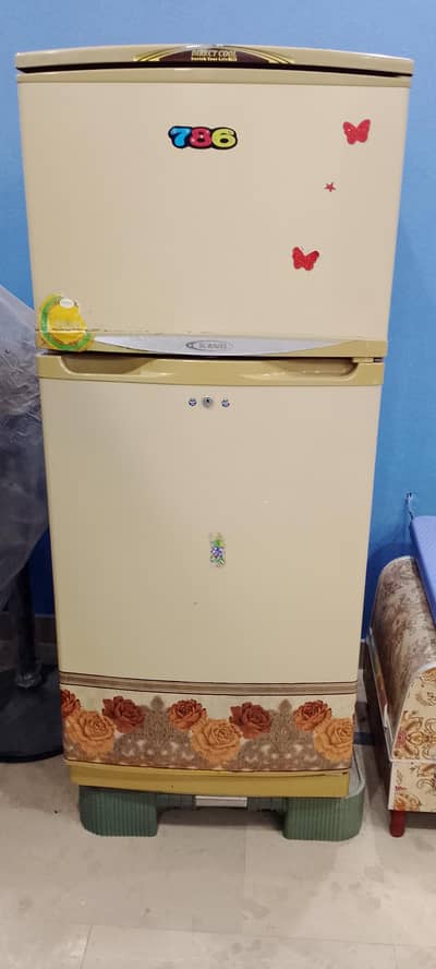 Refrigerator freezer