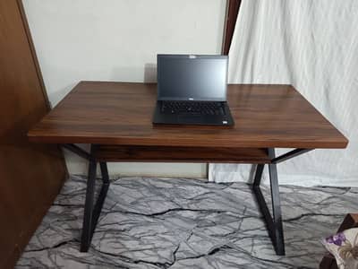 K style Computer Table 48 inch Width (4 Ft) Like New