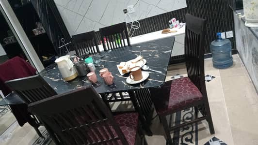 Dinning table 6 chairs