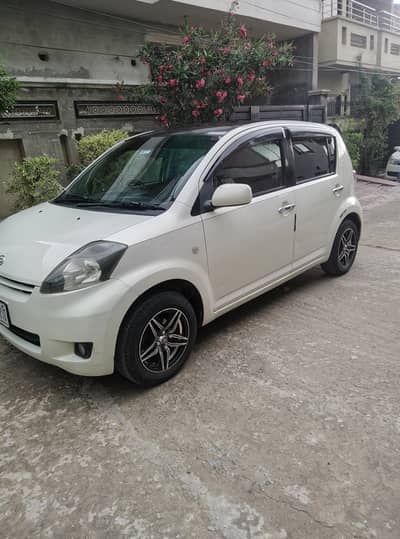 passo/boon pearl white.  total genuine