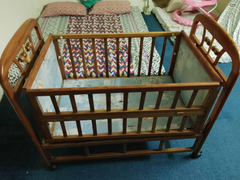 Baby cot 1