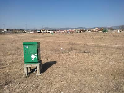 60x100 street 51 proper corner with extra land plot for Sale G-14/4