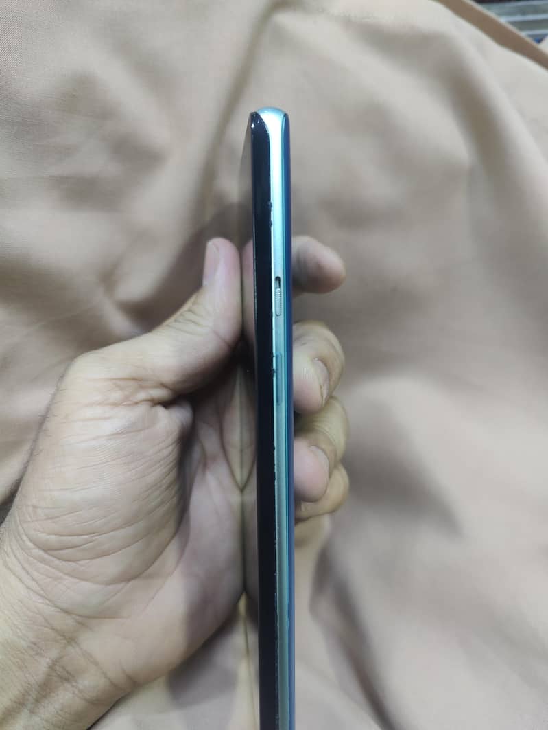 one plus 8pro 2