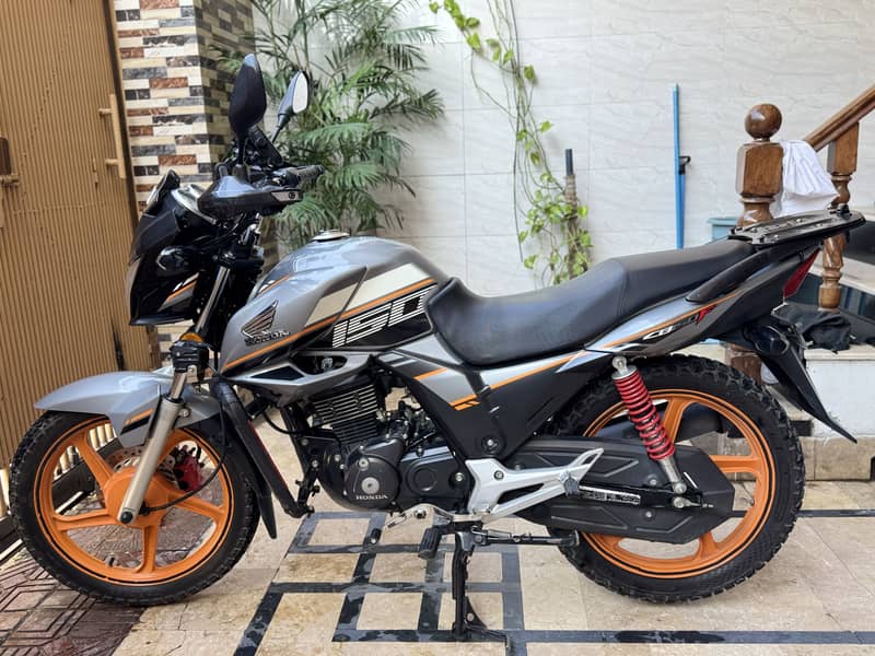 Pristine Condition CB 150F 4