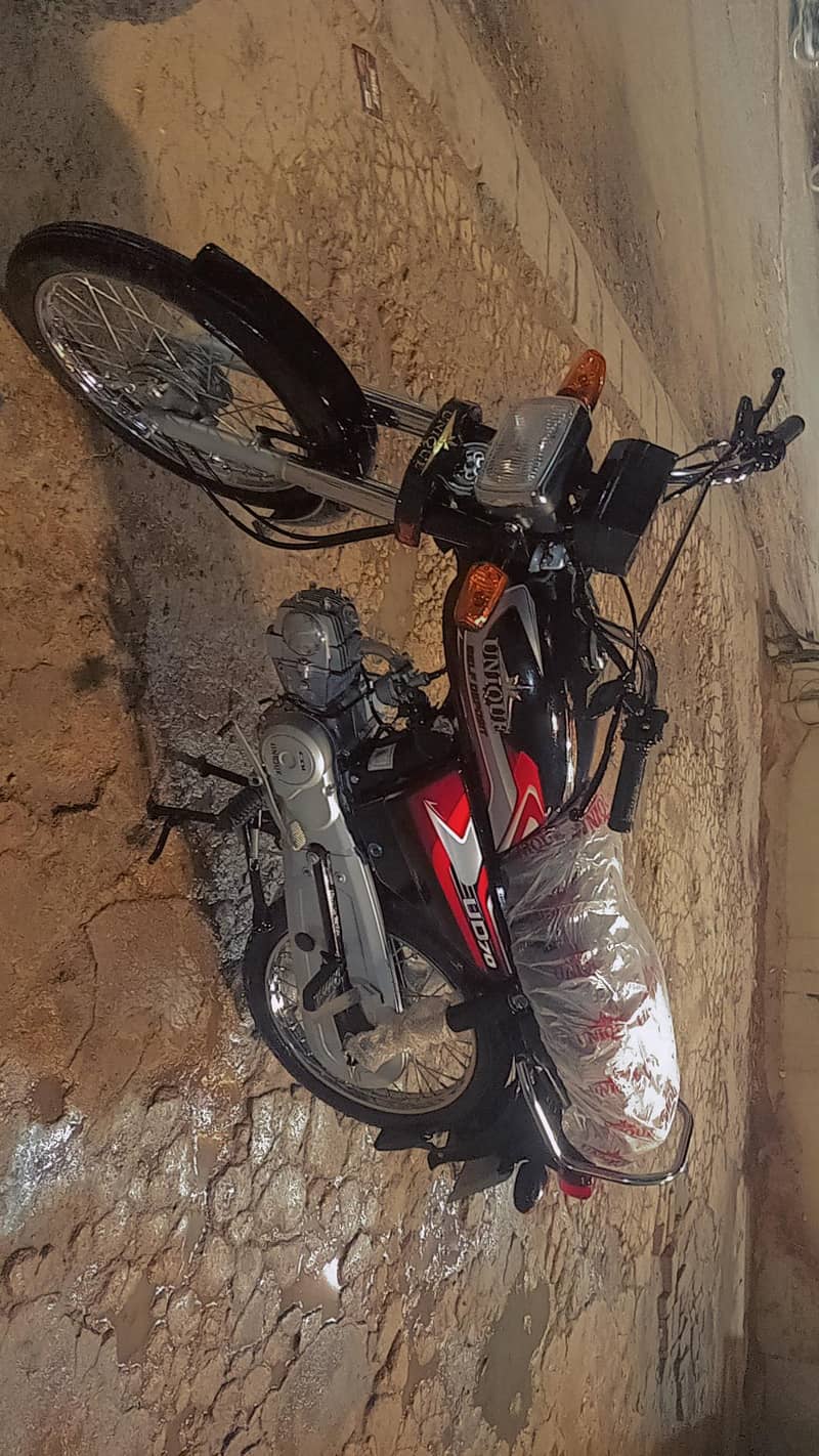 Unique Plus 70 CC 0
