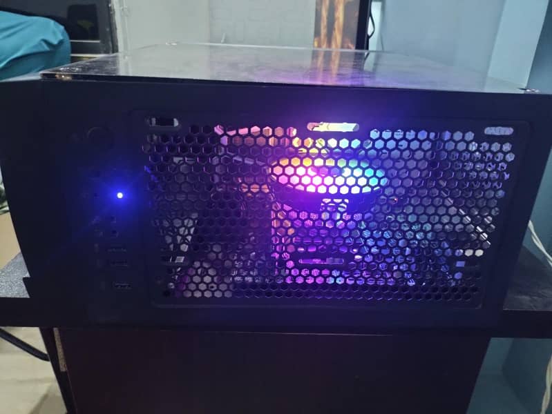 thunder gaming case 1