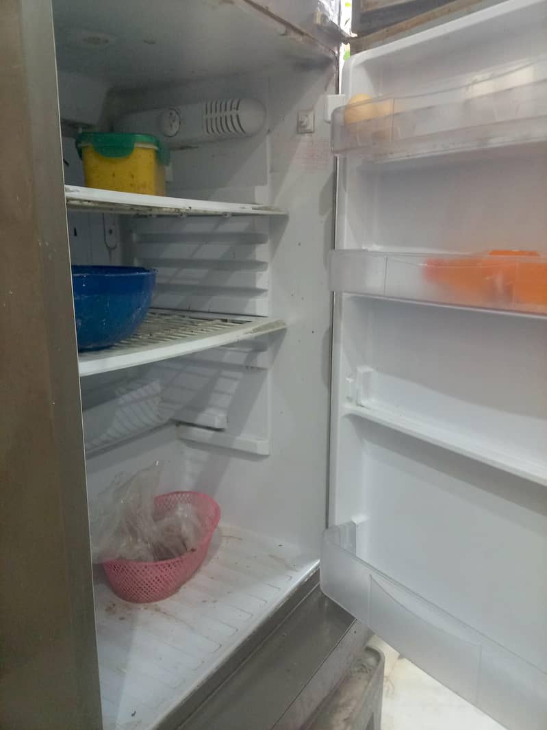 refrigerator 3
