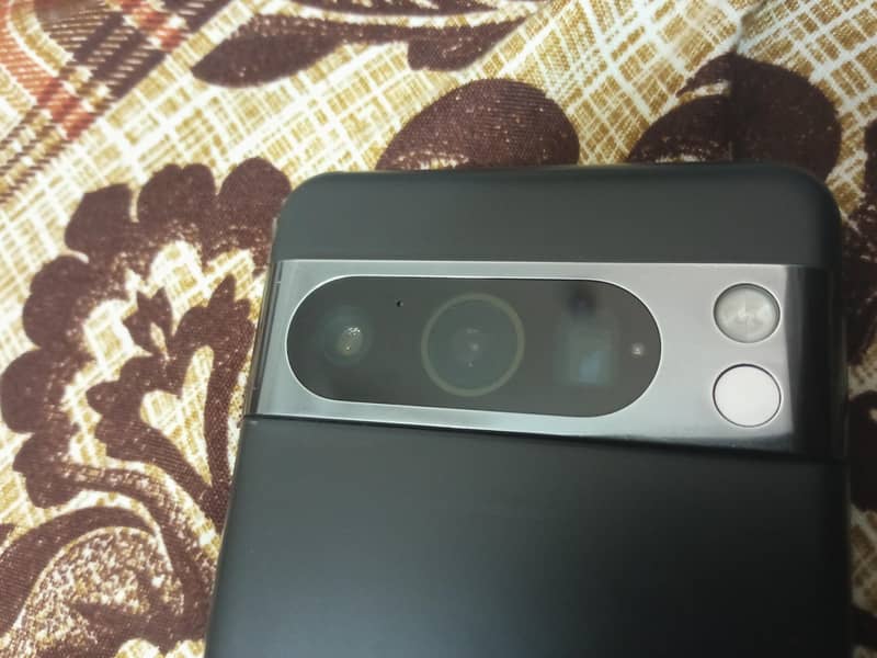 Google Pixel 8 pro 6