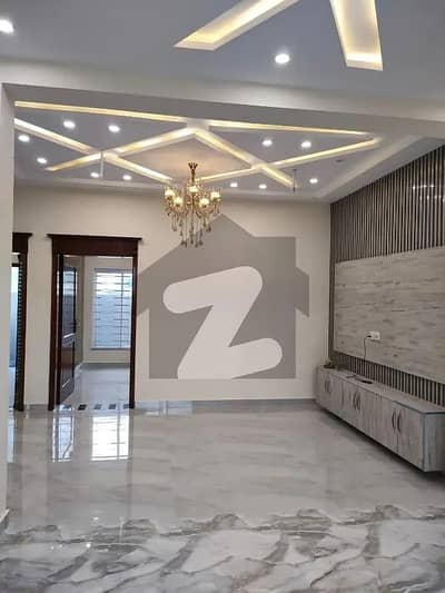5 Marla House Available For Rent In Bahria Town Sector D Lahore