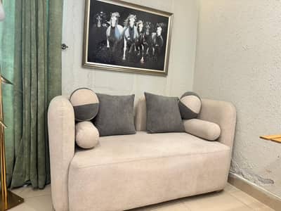 Bed Set / Sofa set / Matress / Table / Mirror/ decoration