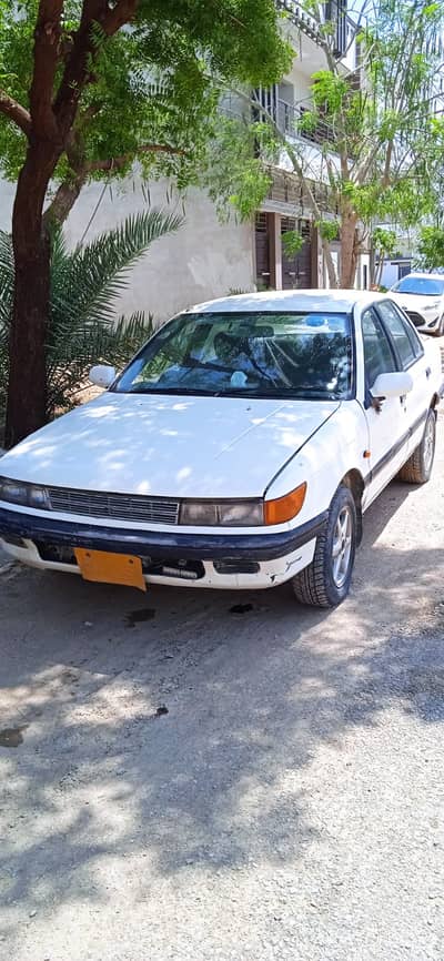 Mitsubishi Lancer 1990