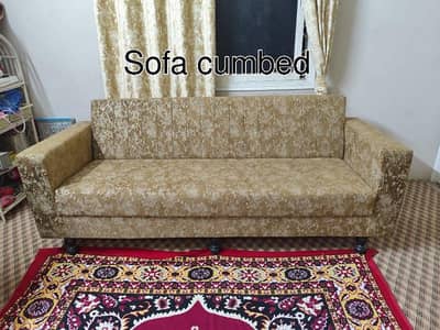 Sofa cumbed New