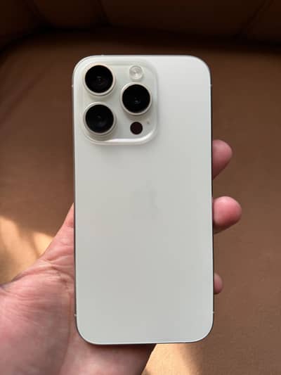 iPhone 15 Pro (256 GB)