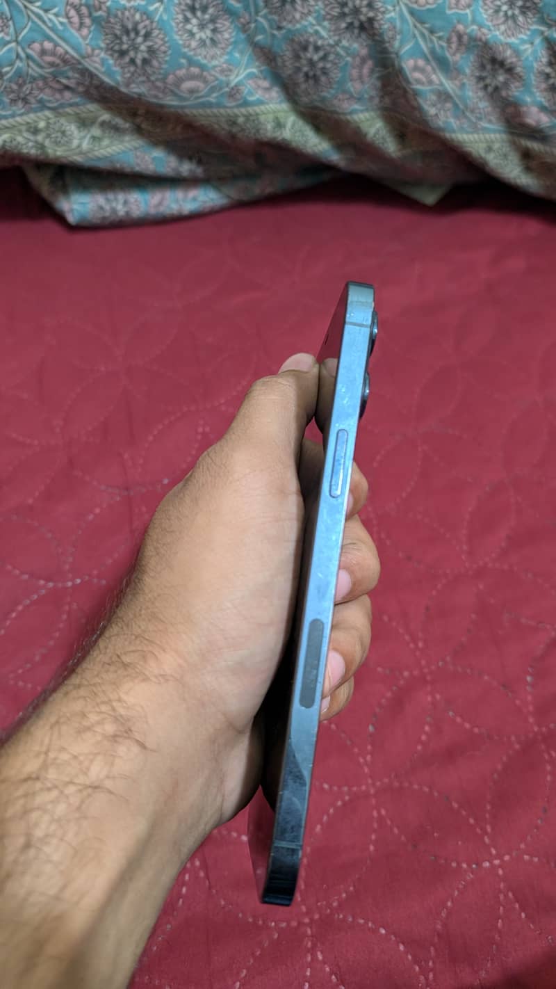 iPhone 12 Pro Max 3