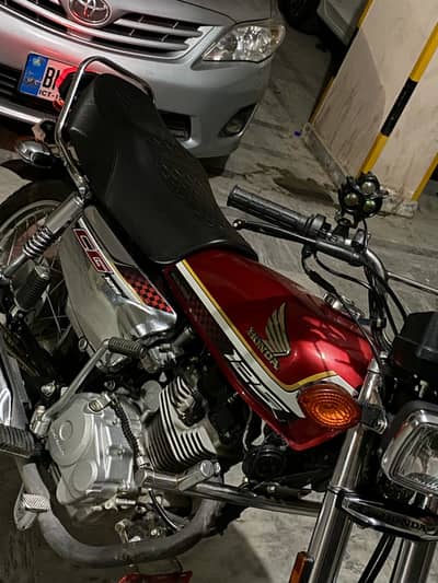 125 self start special edition red