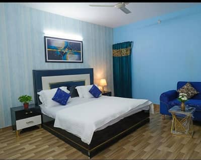 ROOM SHORT TIME AVAILABLE ANY TIME