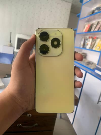Tecno spark 20 all ok phone. 10 by 10 hai .