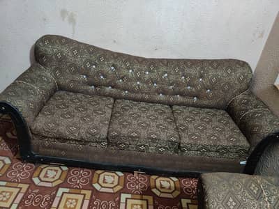 3 2 1 sofa set almost new condition
