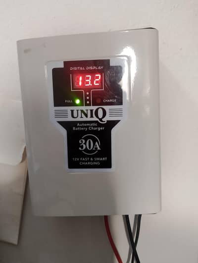 uniq battery charger 30A royal series 12V  tubular battery supported