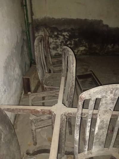 chair and table wood