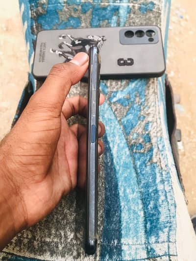 All ok, Scratchless. . 10/10