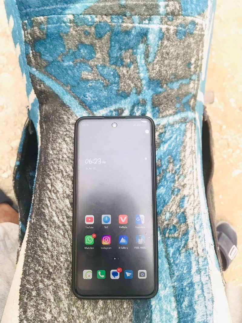 All ok, Scratchless. . 10/10 1