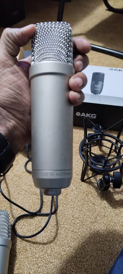 Rode nt1a . Akg p120