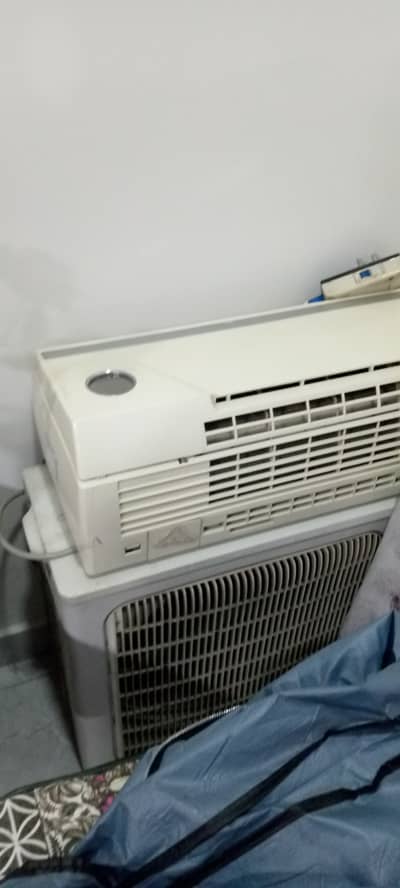 Dawlance one ton split ac in excellent condition