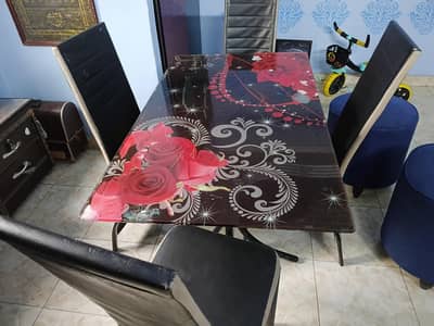 Dining table & dice for sell