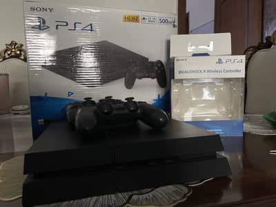 PS4 500GB / JailBreak with USB / Original Box / Two Controllers