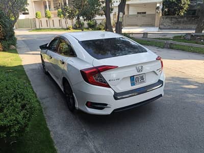 Honda Civic Oriel UG 2021