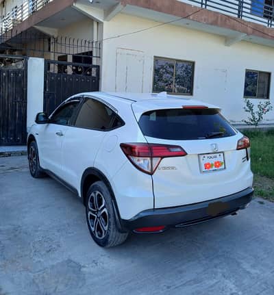Honda Vezel Z