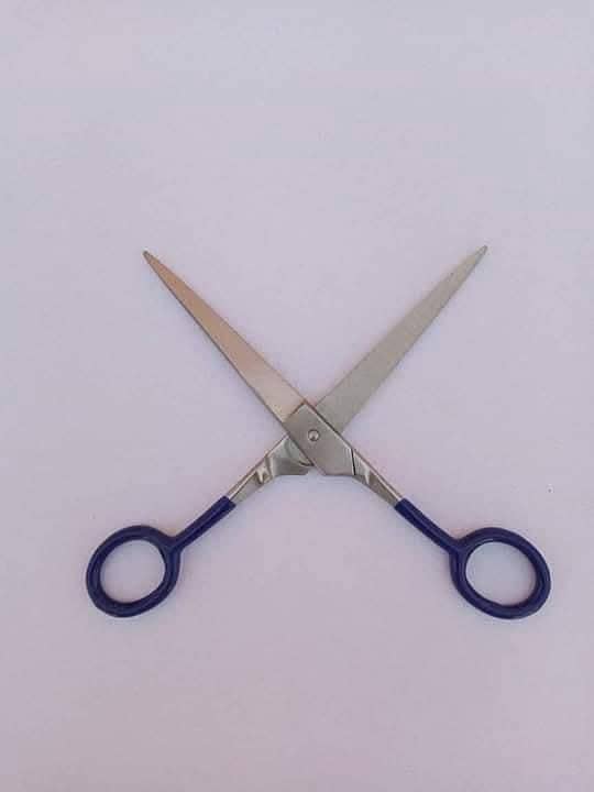scissors available 4