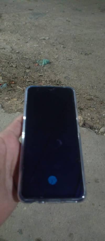 Vivo V20  (8 ram 128 memory)