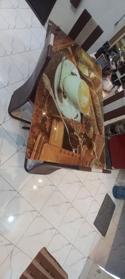 Dining Table With 5 Chairs Available for sale in Mint Condition