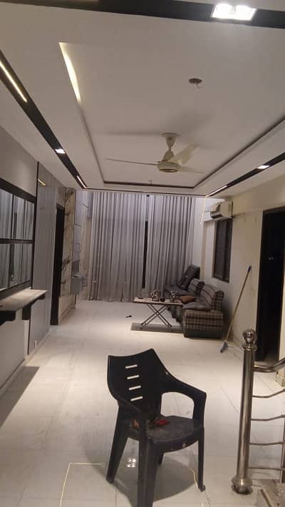 4 Bed DD Road-Facing Duplex Apartment