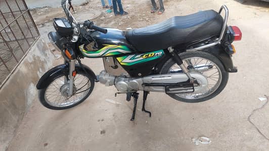 selling honda 70cc 2023 8 months  24 ka sticker