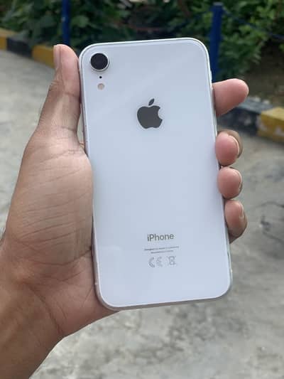 iPhone Xr (Factory Unlock) Exchange also possible