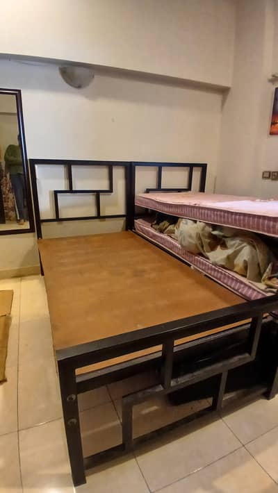 Selling 2 Iron Single Beds Without Mattress