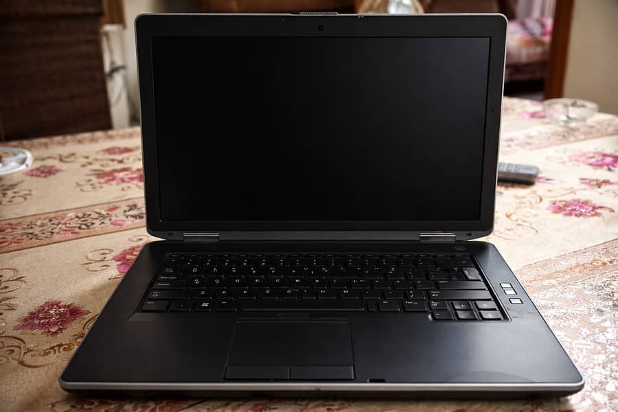 DELL Latitude E6430 1